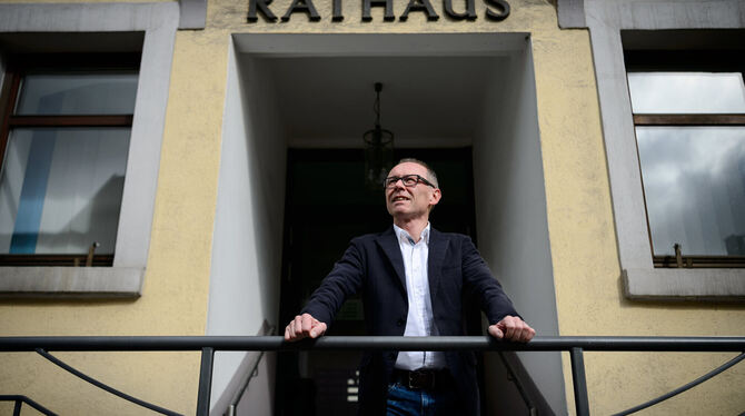 Der ehemalige Burladinger AfD-Bürgermeister Harry Ebert ist für die SPD eine Grund, Abwahlmöglichkeiten zu schaffen .  FOTO: DP