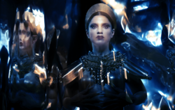 Die tunesische Electropop-Sängerin Emel Mathlouthi ist am Freitag zu Gast im franz.K.