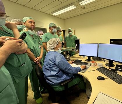 Mediziner aus der Ukraine informieren sich in Tübingen über neue Behandlungsmethoden bei Krebspatienten.