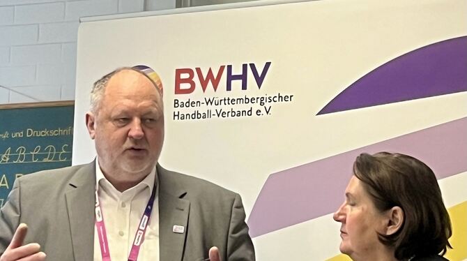 DHB-Präsident Michelmann im Gespräch mit der baden-württembergischen Kultusministerin Theresa Schopper