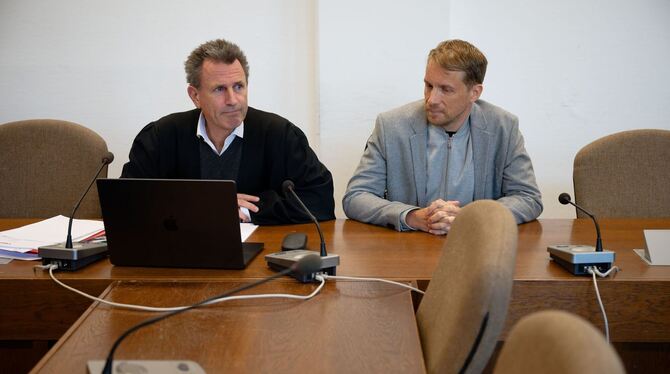 Prozess gegen Komiker Pocher wegen übler Nachrede Prozess gegen Komiker Pocher wegen übler Nachrede