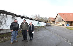 Sie machen sich auf den Weg, langfristig Pächter des städtischen Hofguts Alteburg zu werden (von links): Christian Hespeler, Ste
