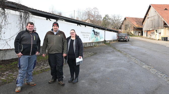 Sie machen sich auf den Weg, langfristig Pächter des städtischen Hofguts Alteburg zu werden (von links): Christian Hespeler, Ste