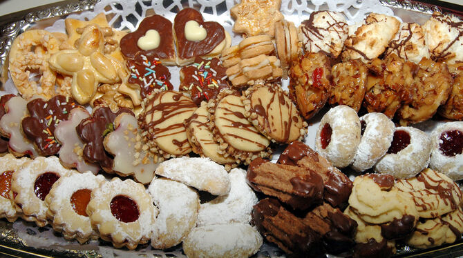 Plätzchenplatte Augenschmaus und Gaumenfreude: Plätzchenvariationen versüßen die Advents- und Weihnachtszeit - nicht nur in Deutschland, sonder