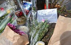 Unfallstelle eines mutmaßlichen Autorennens mit Todesopfern