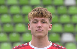 Tom Ruzicka kann in dieser Saison nicht mehr ins Geschehen  eingreifen. FOTO: BAUR