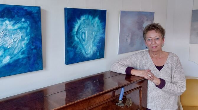 Tutti Karkossa stellt in der Alten Schule aus.