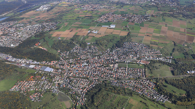 Wannweil aus der Luft. Die Bäume wachsen in der Echaz-Gemeinde nicht mehr in den Himmel.
