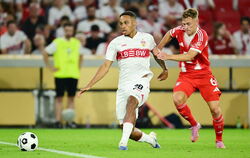 Das 1:2 im Supercup gegen den FC Bayern war für Nikolas Nartey (links) und den VfB die bislang letzte Heim-Niederlage.  FOTO: WI