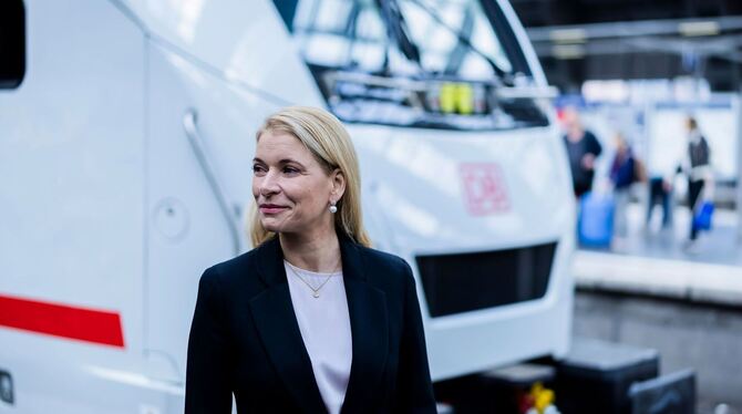 Evelyn Palla Evelyn Palla