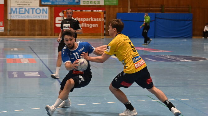 3. Handball Liga Vfl Pfullingen Rhein-Neckar-Löwen Mit neun Treffern ist Felix Zeiler (links) bei der Niederlage der torgefährlichste Pfullinger.