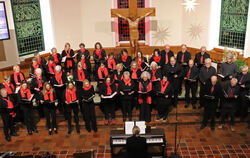 Der Sängerbund Bernloch-Meidelstetten mit Projektchor begeisterte unter der Leitung von Christina Staneker beim Adventskonzert i