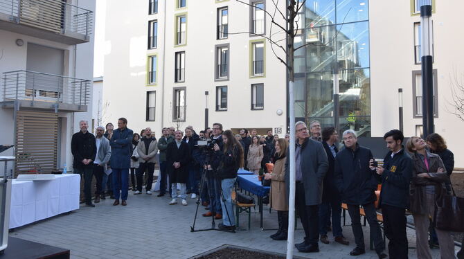 Wohnbebauung Die Uniklinik Tübingen hat 520 Appartements für Schüler und Personal gebaut. Am Dienstag war Schlüsselübergabe.