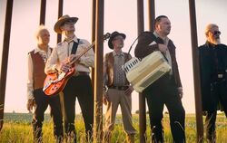 Die Band Hiss rockt am Freitag das Sudhaus.