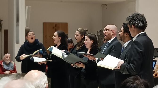 Weihnachtsoratorium, Lustnau, Tübingen Für besondere Momente sorgten die sieben Sänger mit unbegleiteten Chorälen.