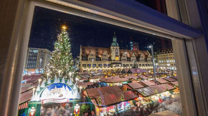 Leipziger Weihnachtsmarkt öffnet Leipziger Weihnachtsmarkt öffnet