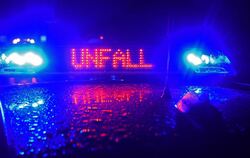 Polizei Blaulicht bei Unfallaufnahme