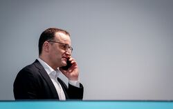 Gremiensitzungen und Statements der Bundesparteien