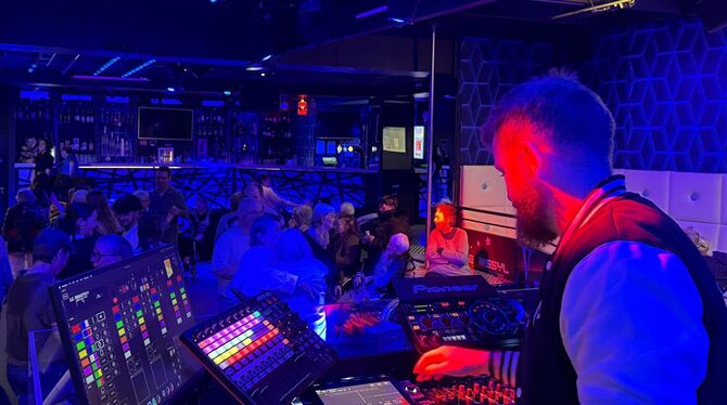 Vom Altenheim auf den Dancefloor Vom Altenheim auf den Dancefloor