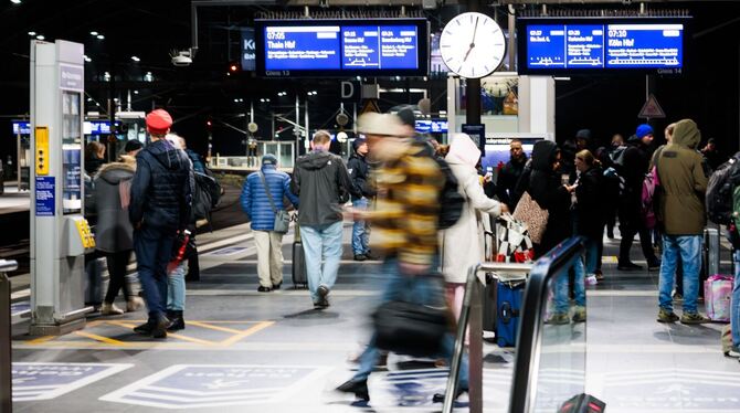 Neuer Fahrplan bei der Bahn Neuer Fahrplan bei der Bahn