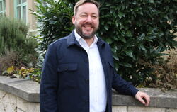 Felix Schiffner möchte Bürgermeister in Dettingen und damit Nachfolger von Michael Hillert werden.