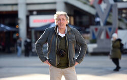 H. Klaus Kühn ist unentwegt für die »Behindertenhilfe für Äthiopien« unterwegs. Immer mit dabei: Seine Leica, mit der der Fotokü