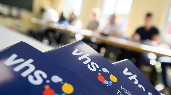 VHS, Volkshochschule, lsw, bwg Seit 50 Jahren kooperiert die Gemeinde Pliezhausen mit der Volkshochschule Tübingen. Nun hat der Gemeinderat sich mehrheitlich e