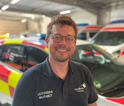 Im Landkreis Tübingen ist Dr. Robert Wunderlich auch als Leitender Notarzt (LNA) aktiv und koordiniert bei Großschadenslagen die