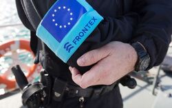 Beamter der EU-Grenzschutzagentur Frontex