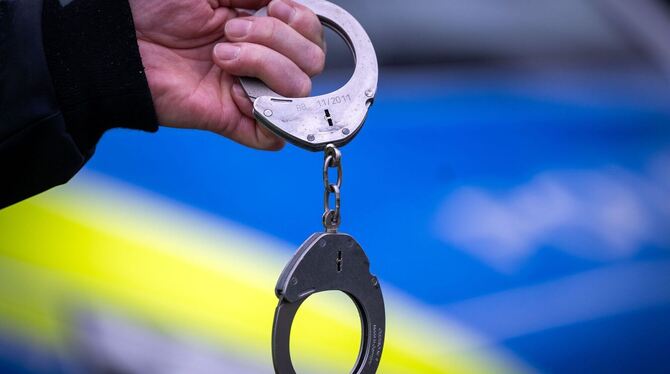 Festnahme Symbolbild Festnahme Symbolbild