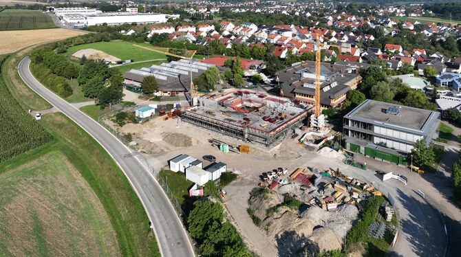 Schulbau Finanziell könnte es beim Schulbau auf dem Höhnisch momentan wohl kaum besser laufen.