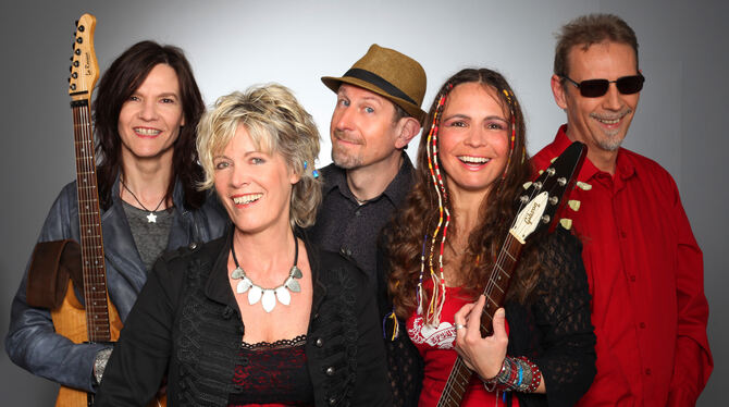 Crimson Delight spielen am Sonntagmittag erstmals im Pappelgarten.