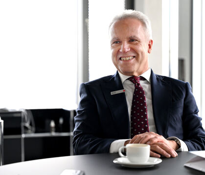 Michael Bläsius will künftig seine Französisch-Kenntnisse aktivieren und Akkordeon spielen.