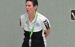 Gibt bei Stuttgart-Metzingen bei der zweiten Mannschaft und der A-Jugend die Kommandos: Vroni Goldammer.  FOTO: BAUR