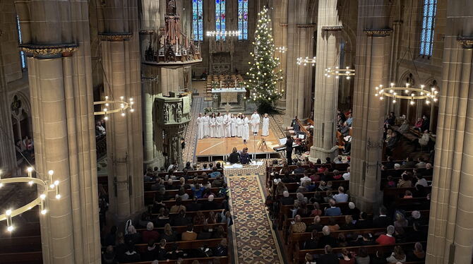 Volle Bänke bei einem der letzten Weihnachtsgottesdienste in der  Reutlinger Marienkirche.  FOTO: MEYER