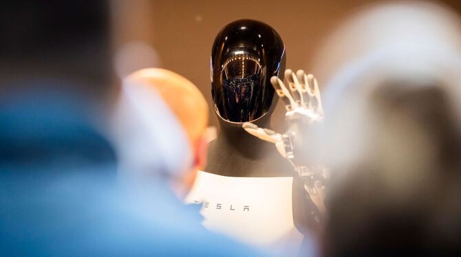Vorstellung des humanoiden Tesla-Roboters »Optimus« Vorstellung des humanoiden Tesla-Roboters »Optimus«