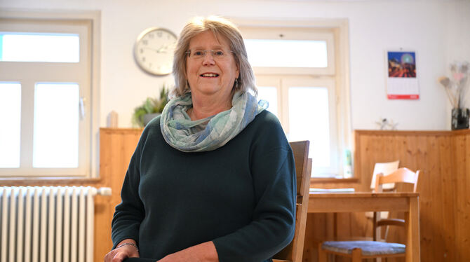 Sylvia Bird Ist seit 30 Jahren als »Herbergs-Mutter« in der städtischen Notunterkunft Glaserstraße tätig: Sylvia Bird (hier im Frühstücksrau