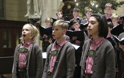 Der Tölzer Knabenchor begeisterte in der Bad Uracher Amanduskirche mit Chorgesang und solistischen Leistungen.