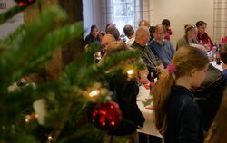 Stimmungsvoll, Gemeinschaft und gutes Essen gab es am Mittwoch, 24. Dezember, im Reutlinger S-Haus bei der AWO-Weihnachtsfeier.