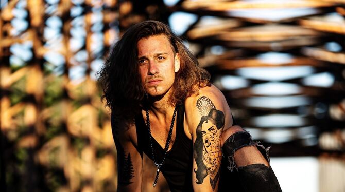 Der Rock'n'Roll-Graf Dracu spielt am Sonntagmittag im Pappelgarten.