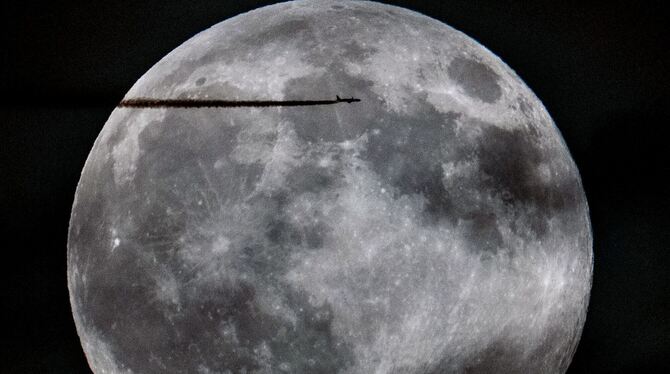 Sind 2026 erstmals wieder Menschen am Mond? Sind 2026 erstmals wieder Menschen am Mond?