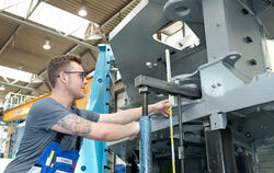 Gut ausgebildete Fachkräfte sind eine wichtige Voraussetzung für die Sicherung der Unternehmensnachfolge.