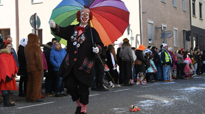 Laufnarren Clown Fasnet So sieht Fasching aus