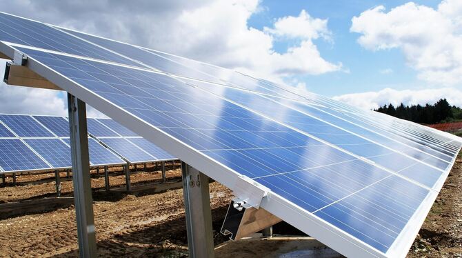 PV-Anlage in Engstingen: Ein Experte warnte auf der Delegiertentagung des Kreisbauernverbands vor der unkontrollierten Ausweitun