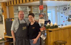 Reinhard Mayer und seine Frau Daniela führen das Gasthaus Adler in Buttenhausen weiter. Für sie ist es eine Herzensangelegenheit