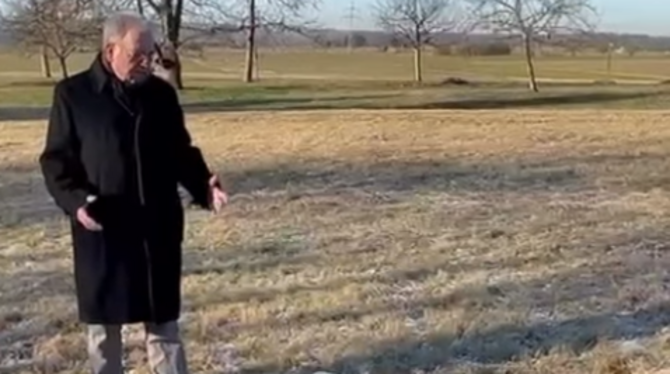 Keck, wilder Müll, Wut-Video, Reutlingen Reutlingens Oberbürgermeister Thomas Keck regt sich in einem Insta-Video über illegal entsorgten Müll auf.