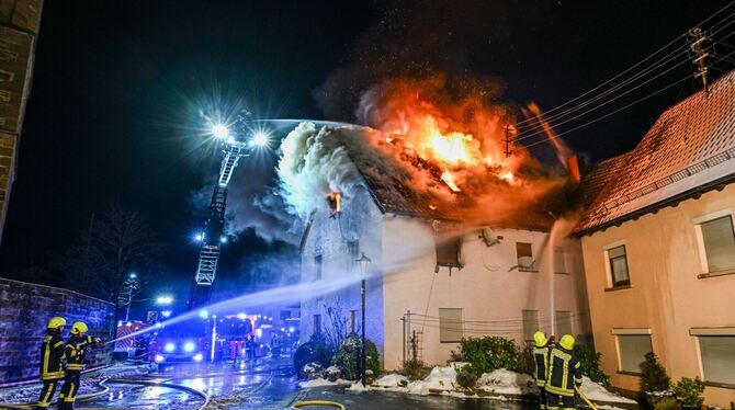 Frau stirbt bei Wohnhausbrand in Waldstetten