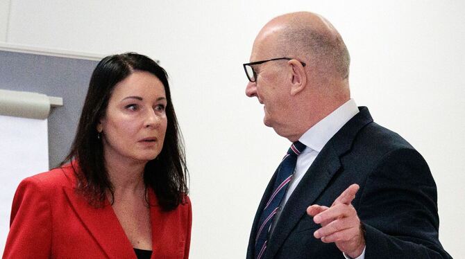 Ministerpräsident Woidke und Gesundheitsministerin Müller Ministerpräsident Woidke und Gesundheitsministerin Müller