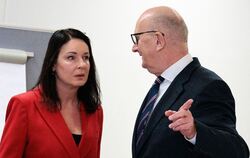 Ministerpräsident Woidke und Gesundheitsministerin Müller