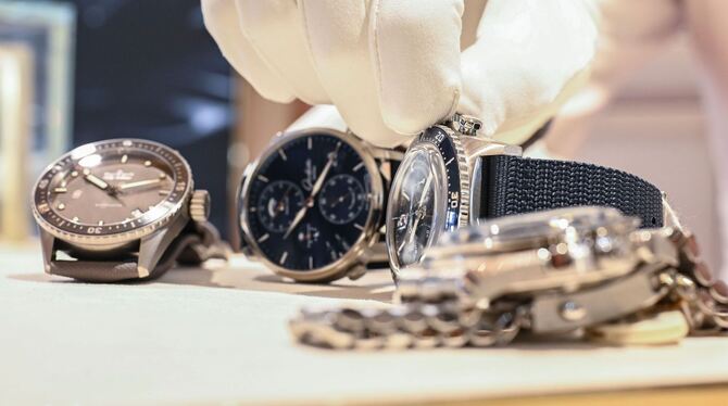 Luxusuhren in einem Juweliergeschäft